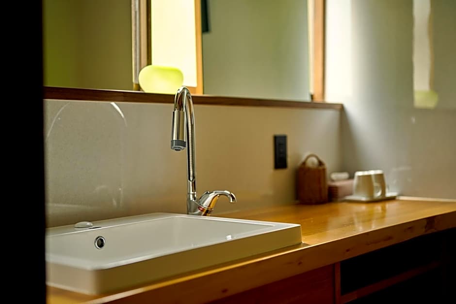 鞆猫庵 Tomo Nyahn