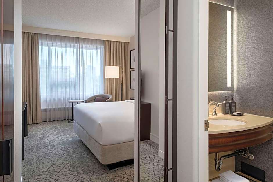 Sheraton Cavalier Hotel Saskatoon