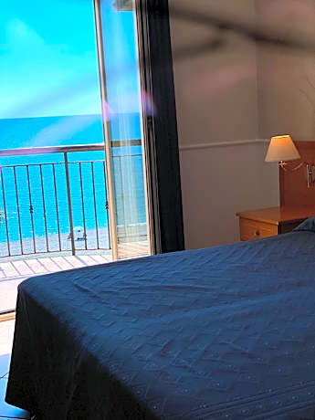 Quadruple Room with Sea View