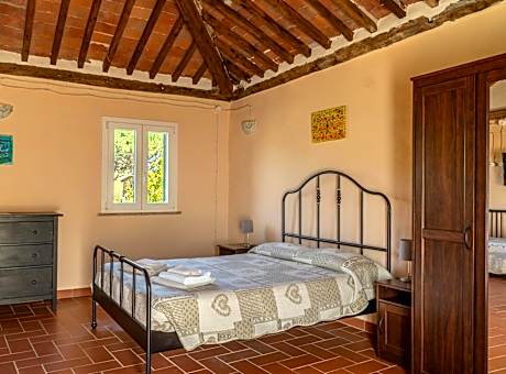Quadruple Room with Terrace