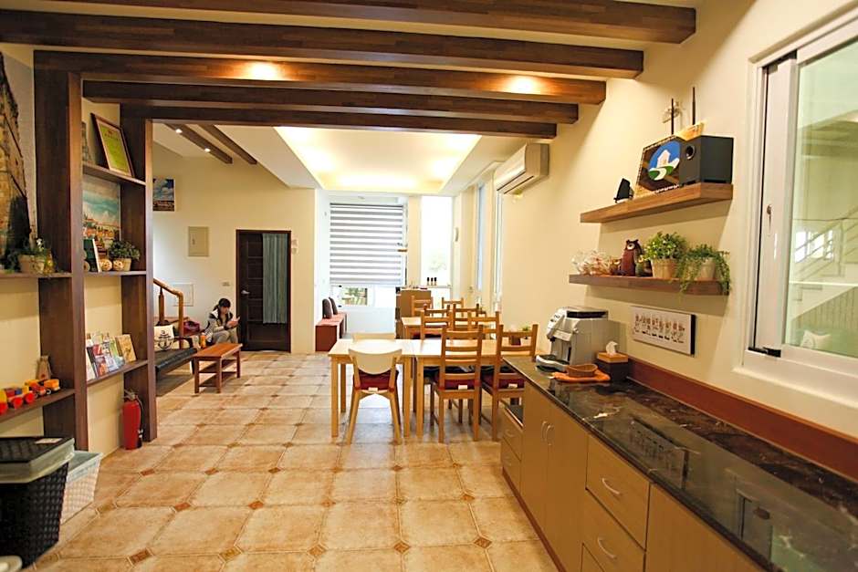 輕旅小站 Soft Travel Hostel