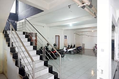 Urbanview Hotel Sayang Makassar