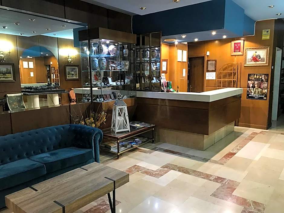 Hotel Reina Victoria