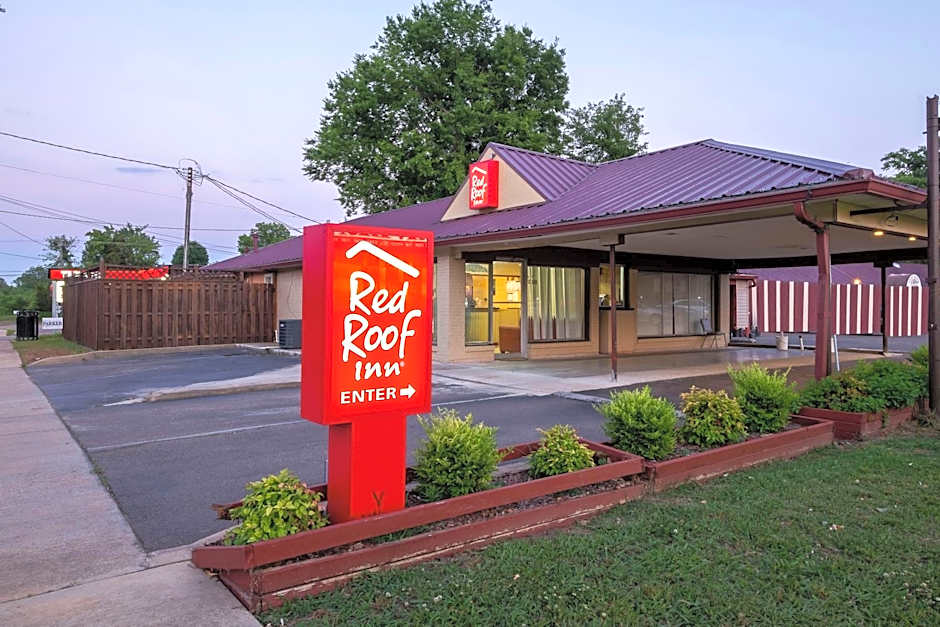 Red Roof Inn Starkville - University