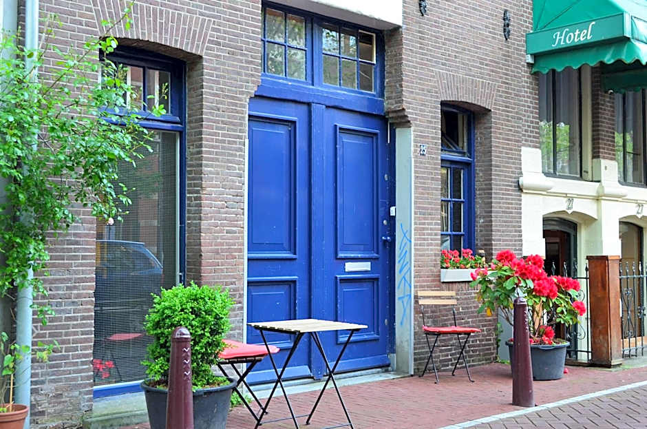 Rembrandtplein Bed & Breakfast