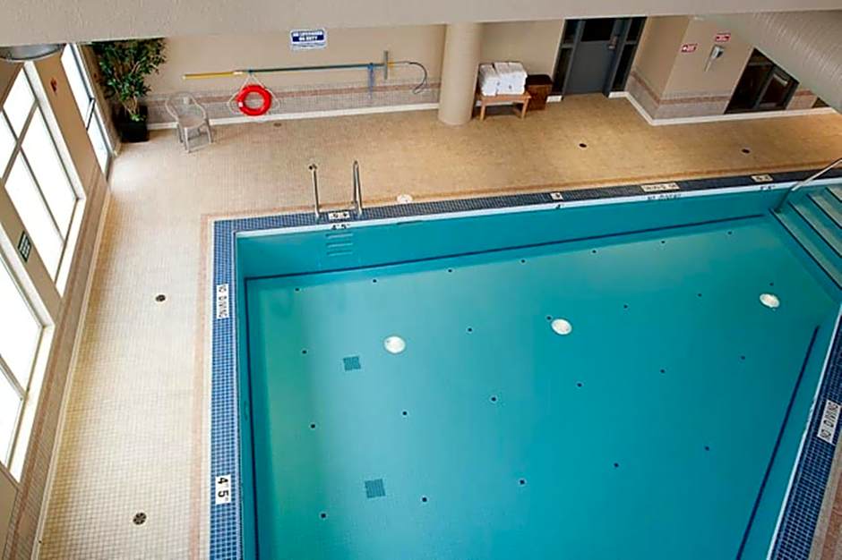 Paradise Inn and Suites