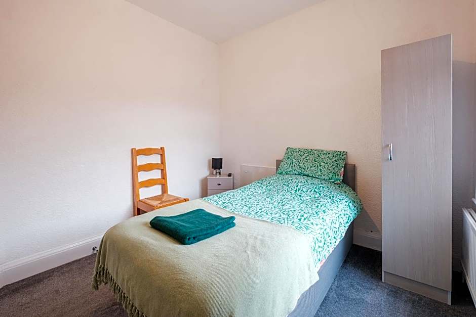 OYO The Pickering Park Hotel