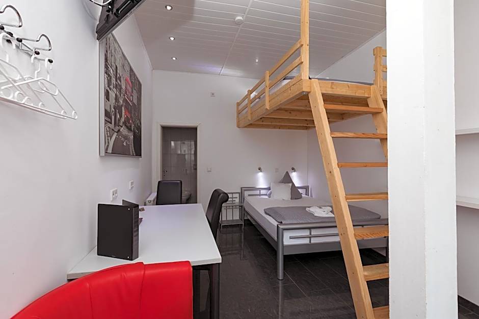 Hotel Rühen, 24 Stunden Check in, Küche, kostenfreie Parkplätze