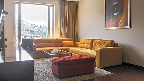 One-Bedroom King Suite with Sofa Bed