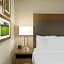 La Quinta Inn & Suites by Wyndham Tuscaloosa - McFarland