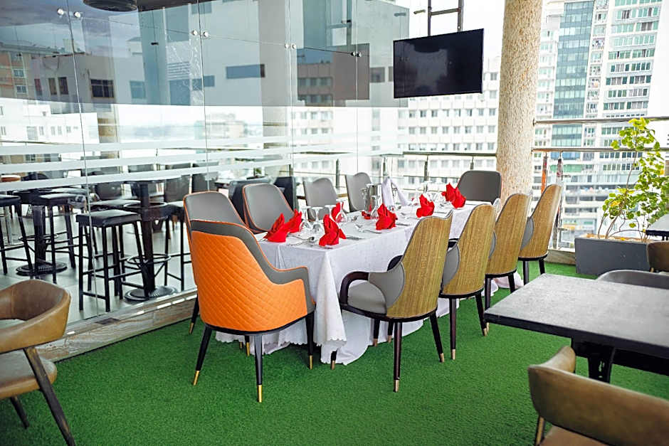 Tiffany Diamond Hotels - Makunganya Street