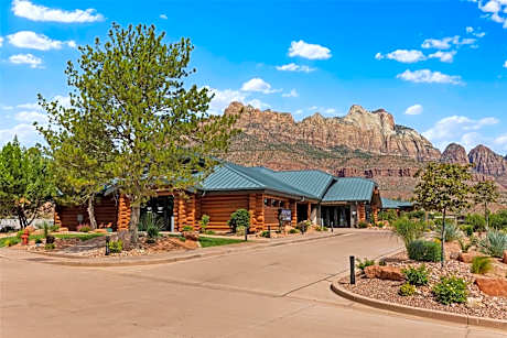 Hotel De Novo, Tapestry Collection by Hilton