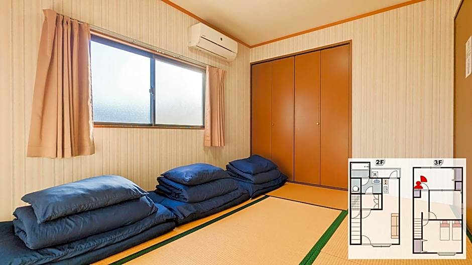 3 Bedrooms & LivingRoom! Direct KIX & Namba & Umeda access! DoumoTengachaya DT02