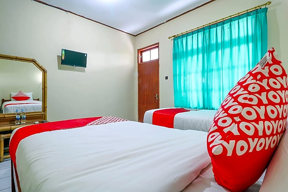 OYO 1654 Maha Bharata Kuta Inn