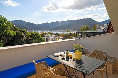 Dedeminn Marina Hotel