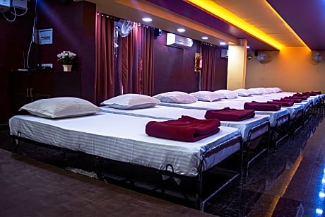 Mixed Dormitory Room