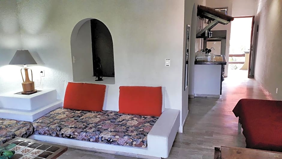 Solimar Inn Suites