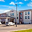 Comfort Suites South Haven Near I-96