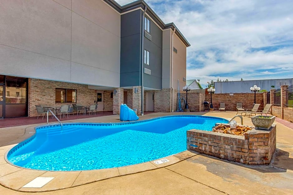 Comfort Inn & Suites Mccomb
