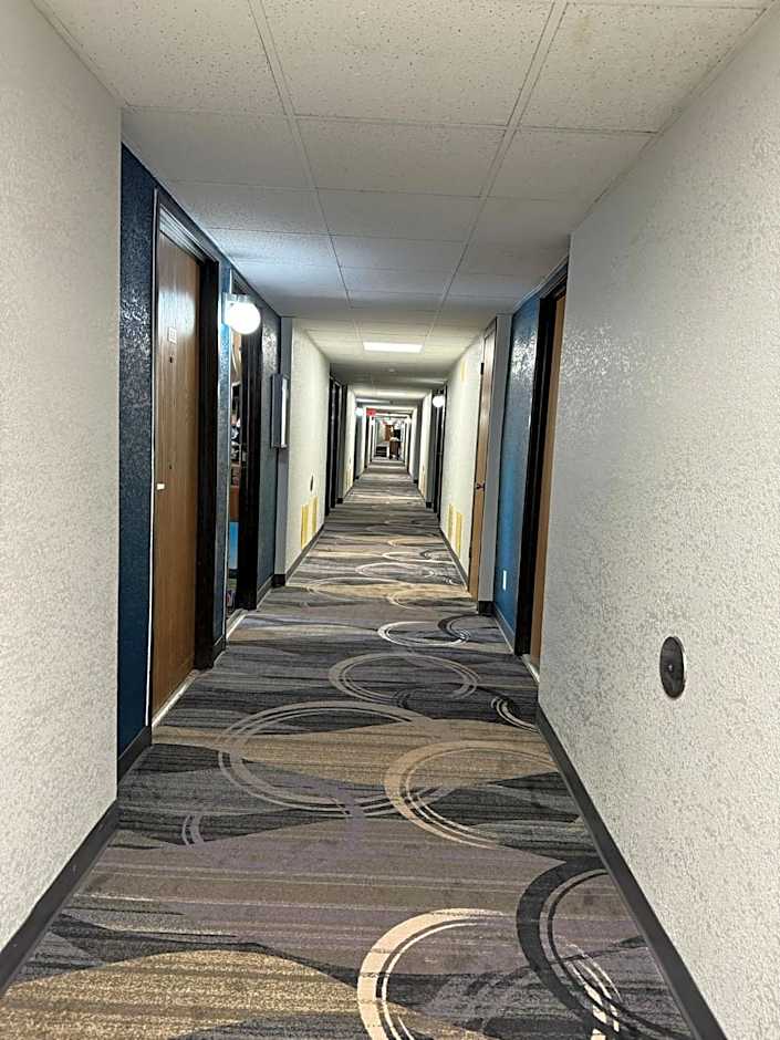 Motel 6-Eau Claire, WI