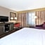 Hampton Inn By Hilton Waterbury