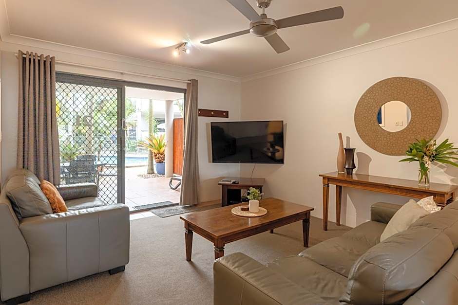 Outrigger Bay Apartments