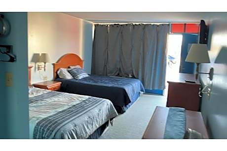 2 Queen Beds Non-Smoking