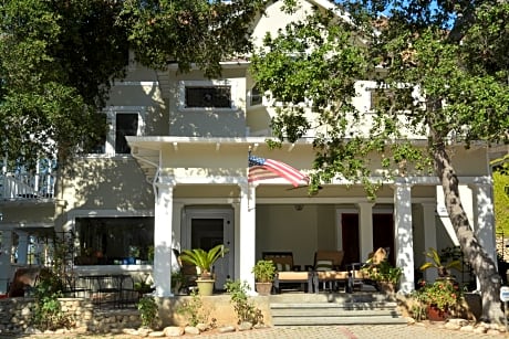 Arroyo Vista Inn