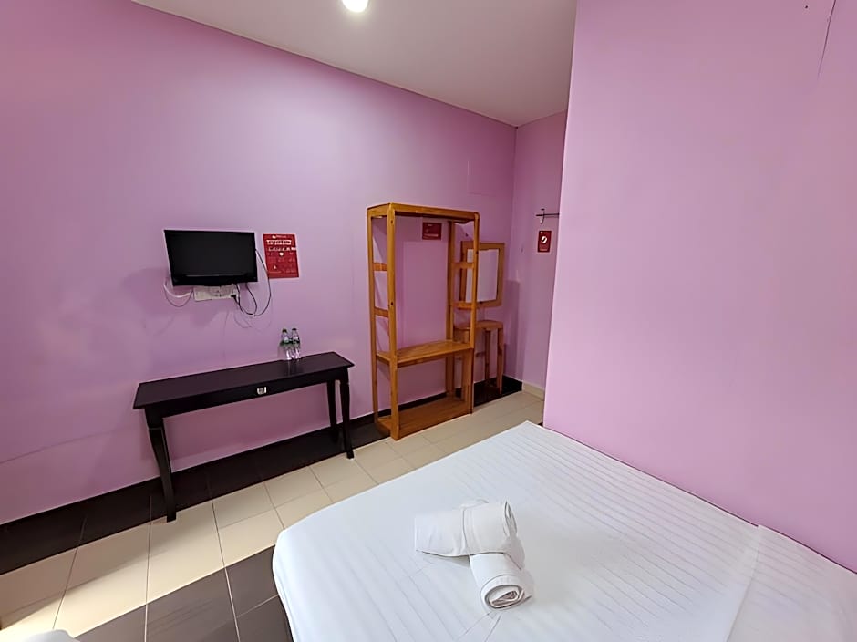 Hotel O Awan Biru Motel