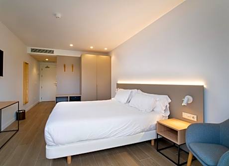 Double or Twin Room with Balcony