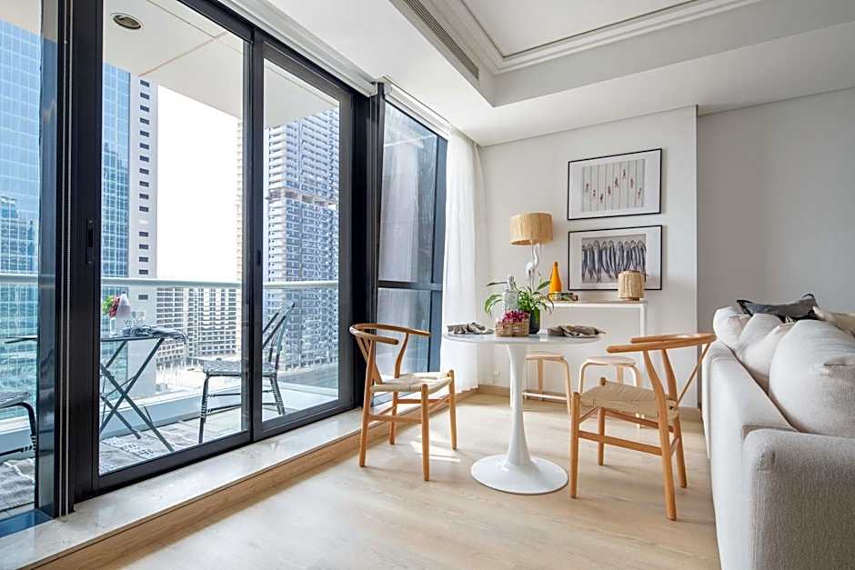 Frank Porter - Goldcrest Views 2