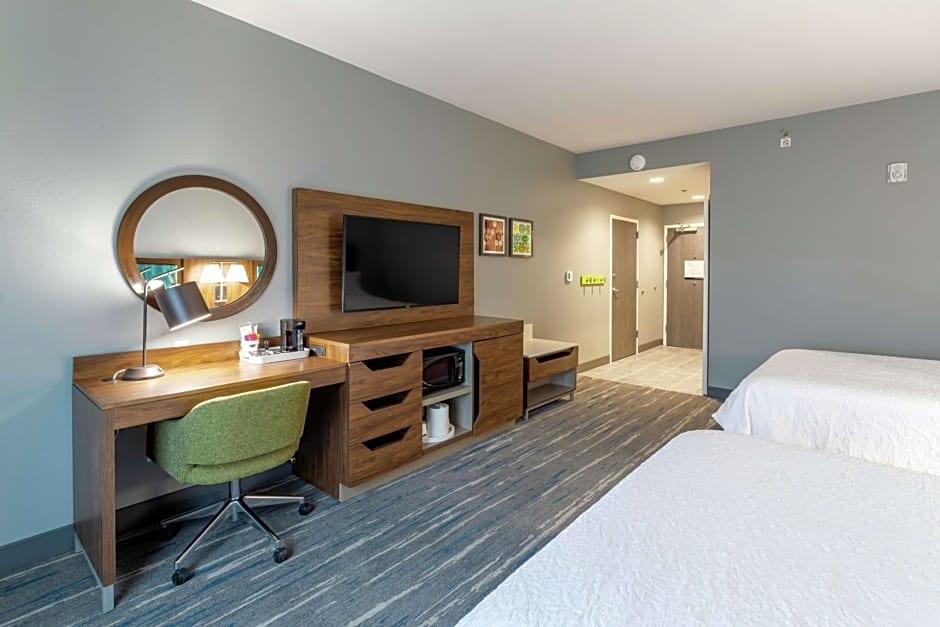 Hampton Inn By Hilton Madison, OH