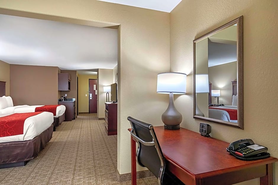 Comfort Suites Ennis