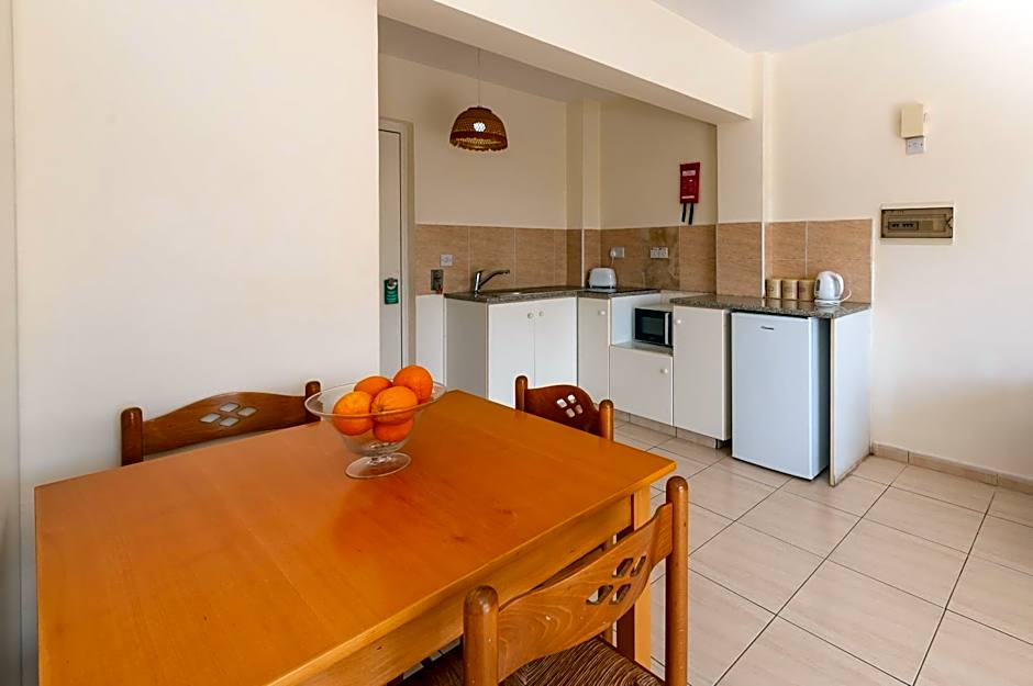 Mariela Hotel Apartments