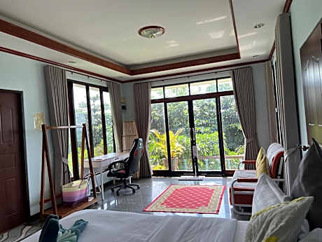 Bungalow with Sea View