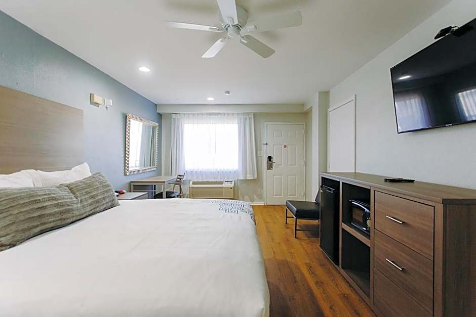 Scottish Inn & Suites - Kemah Boardwalk