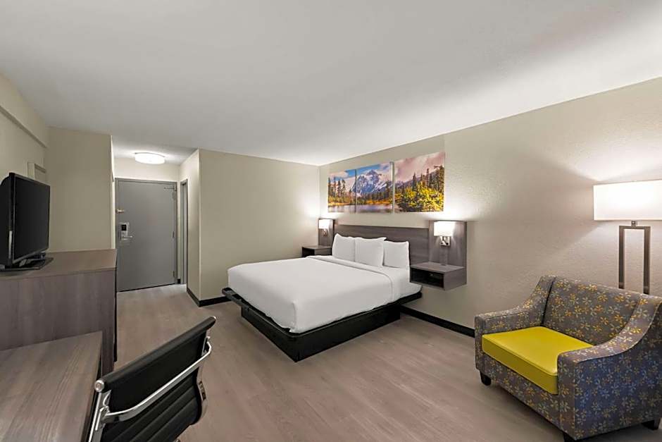 Clarion Pointe Rhinelander Downtown
