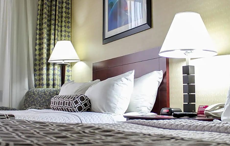 Crowne Plaza Cleveland Airport By IHG