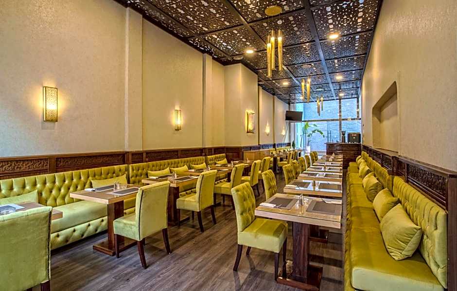 Yaad City Hotel