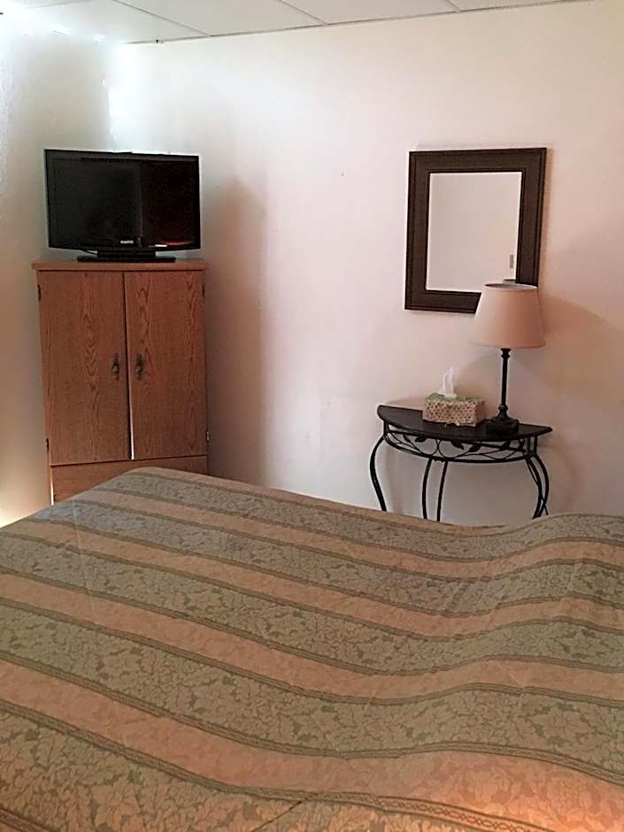 Hunters Lodge Motel