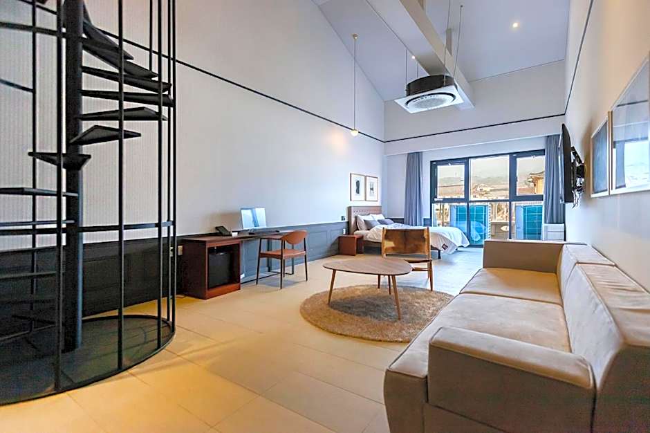 Brown Dot Hotel Gyeongju