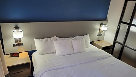 One Room Suite with Two Queen Beds and Sofa bed - Non Smoking