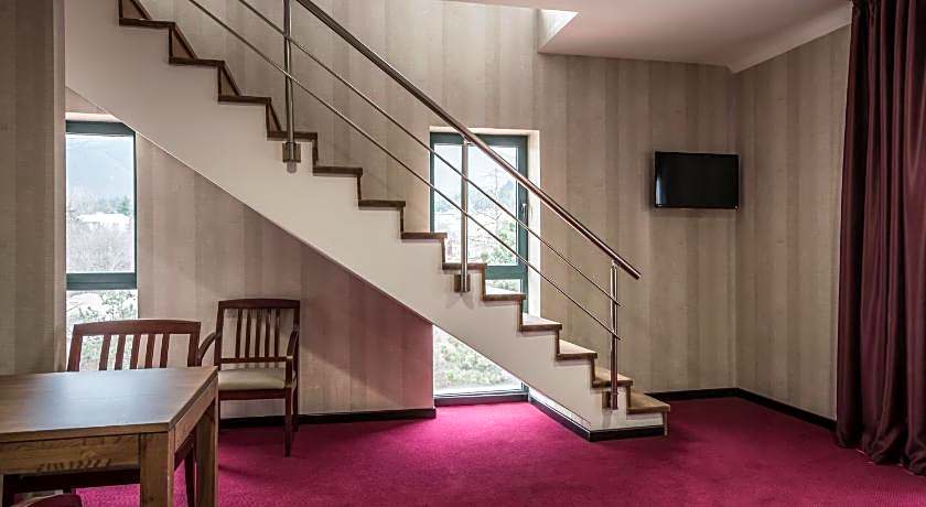 Kopala Tskneti Hotel