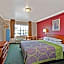 Super 8 by Wyndham Hollywood/LA Area