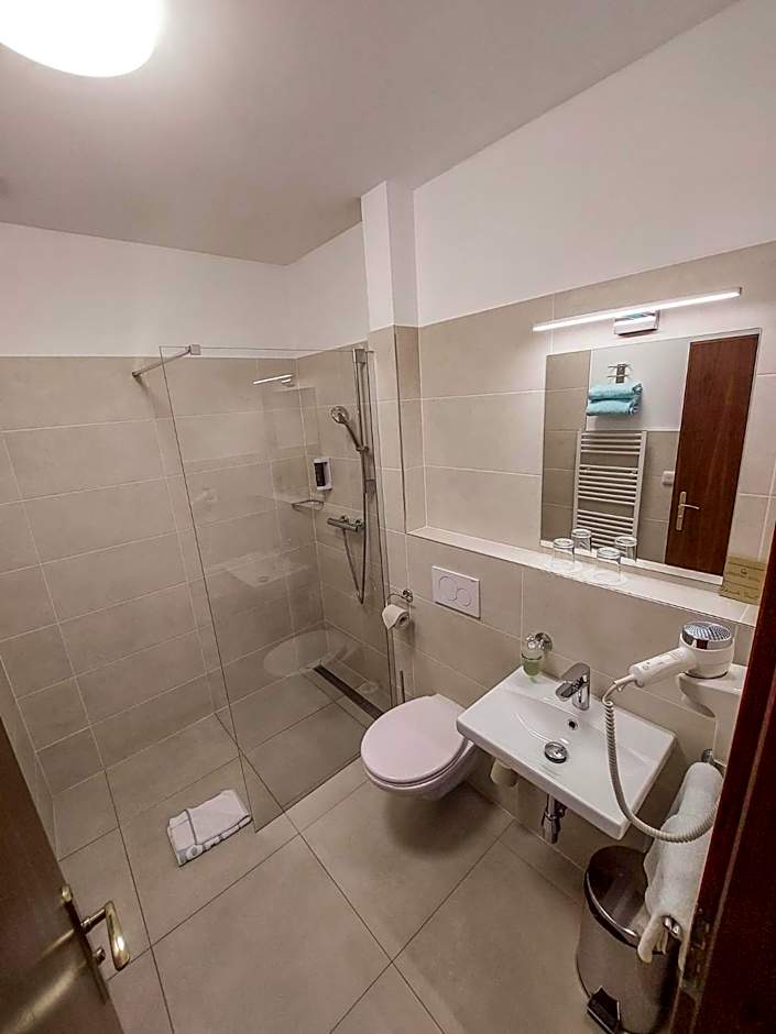 Depandance - vedlejší budova u Zámku Třešť