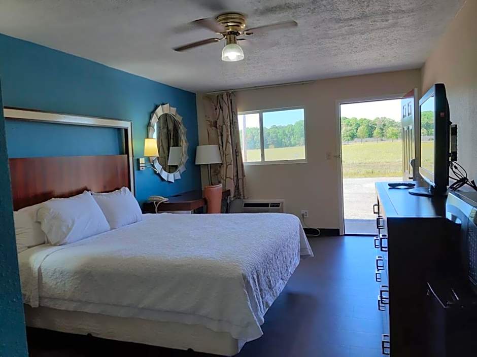 DEERFIELD INN