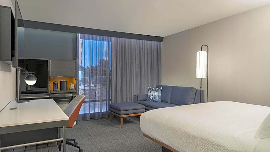 Courtyard by Marriott San Diego Miramar