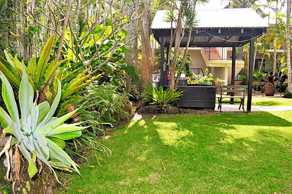 Outrigger Bay Apartments