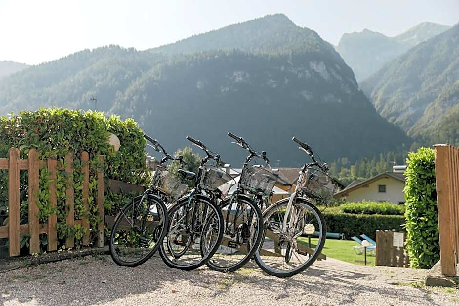 Hotel Al Bivio - Pizzeria, Pool & Sauna