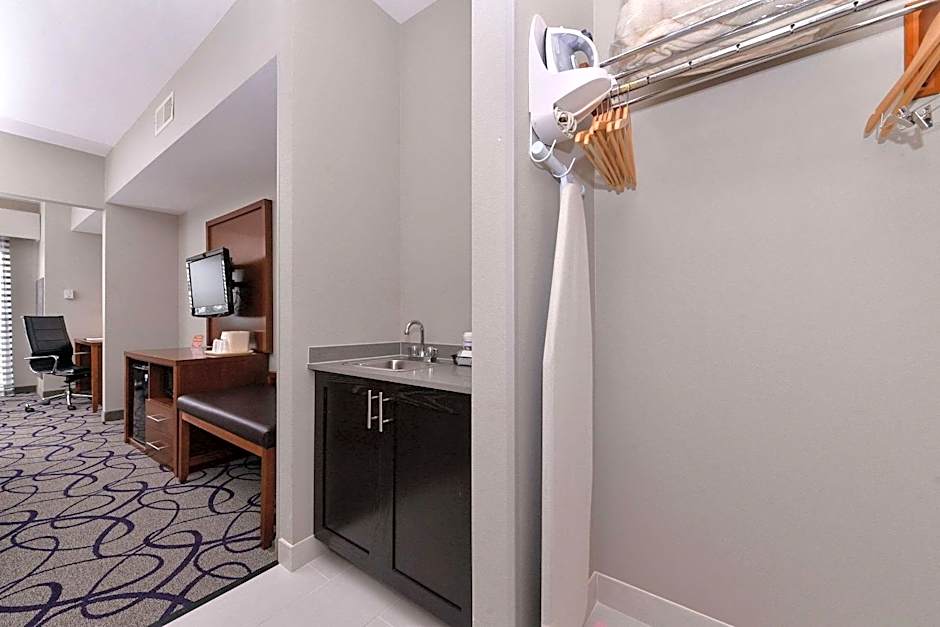 Comfort Inn & Suites Frisco - Plano